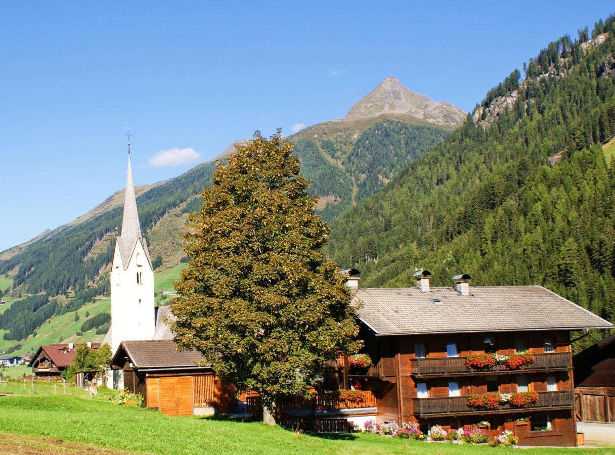 Gasthaus Oberweissen-Hittl St. Jakob in Defereggen Exterior foto