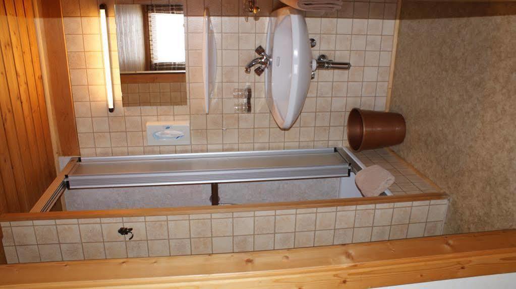 Gasthaus Oberweissen-Hittl St. Jakob in Defereggen Exterior foto
